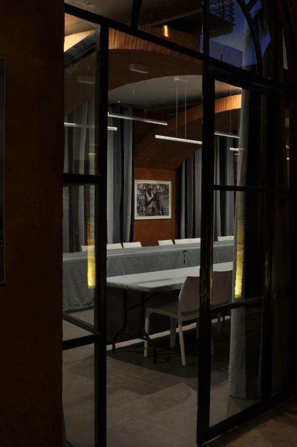 Hotel Le Djoloff ダカール エクステリア 写真